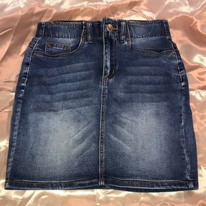 ✨VENUS denim / jean skirt✨